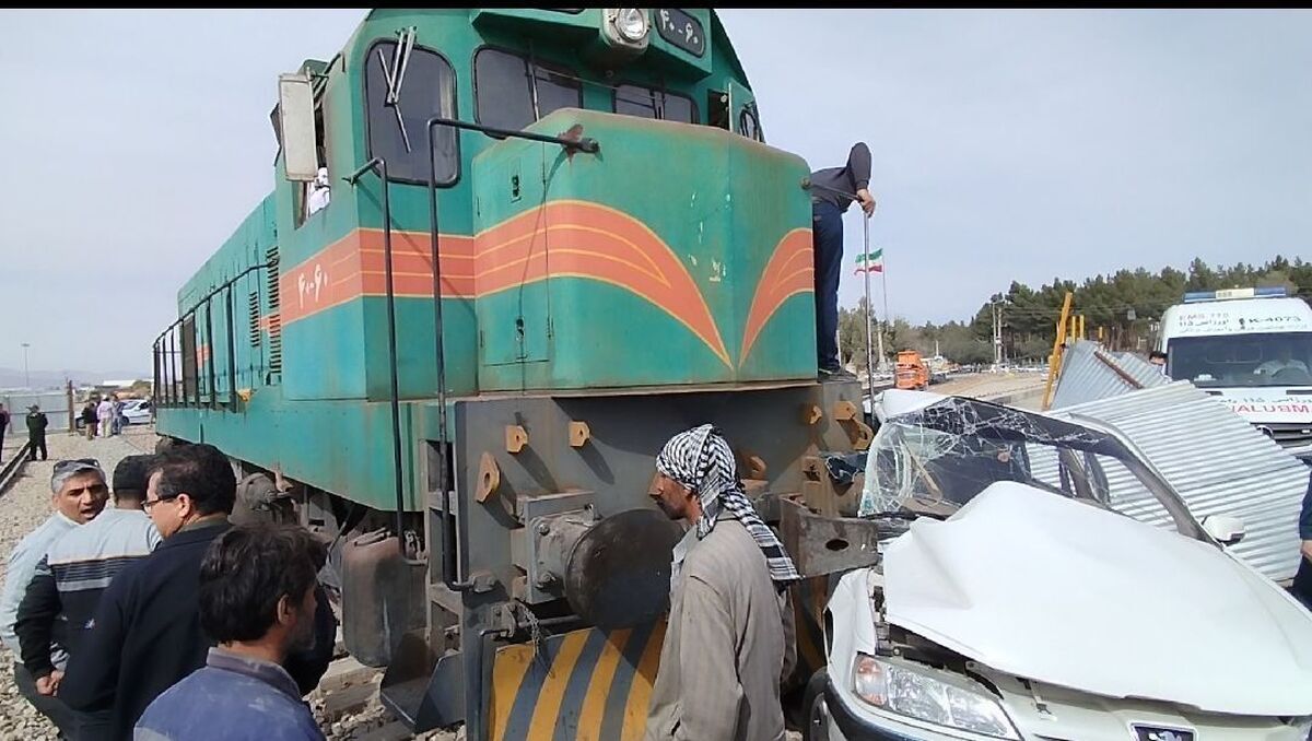 جزئیات برخورد قطار محلی خاش – زاهدان با یک واگن باری جزئیات برخورد قطار محلی خاش – زاهدان با یک واگن باری