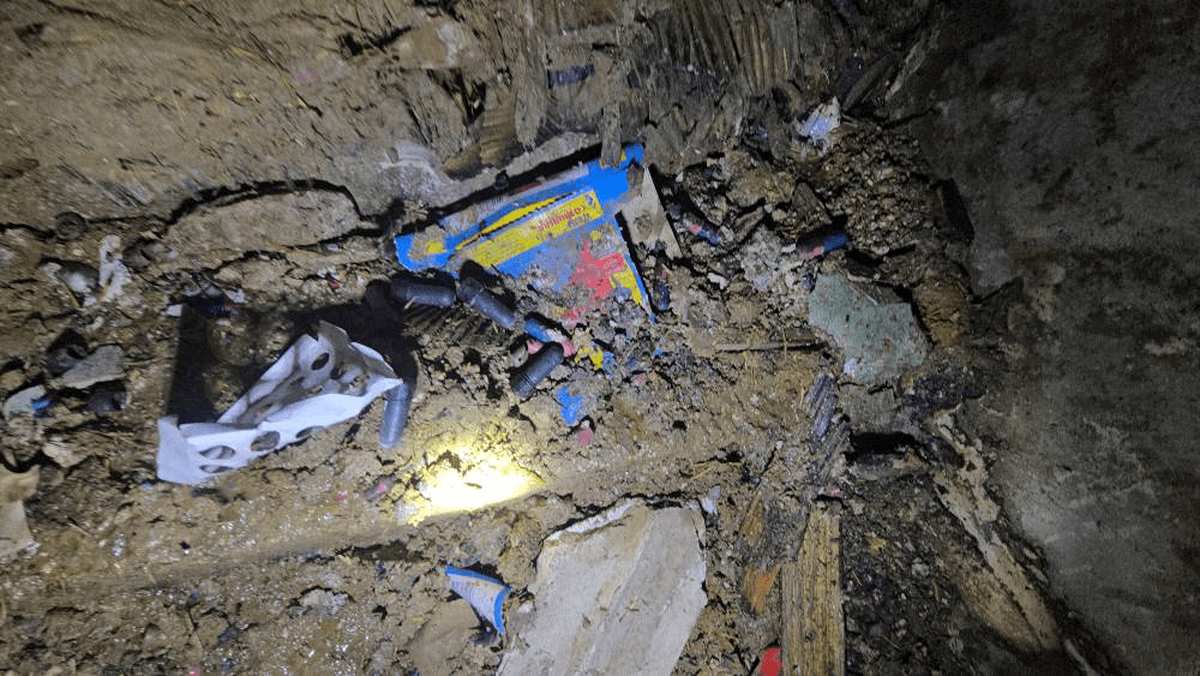 انفجار یک ساختمان در خیابان مولوی / سه نفر مجروح شدند انفجار یک ساختمان در خیابان مولوی / سه نفر مجروح شدند