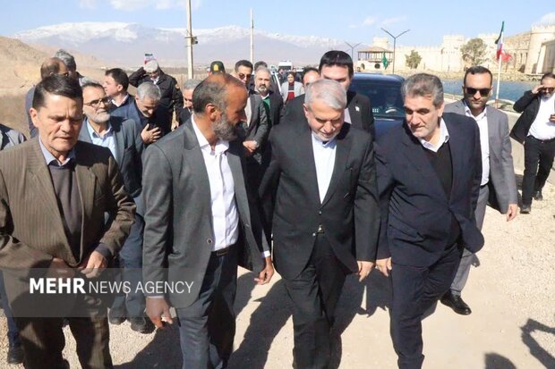 خبر خوش استاندار سمنان به سرمایهگذاران گردشگری؛ اختیارات واگذار شد خبر خوش استاندار سمنان به سرمایهگذاران گردشگری؛ اختیارات واگذار شد