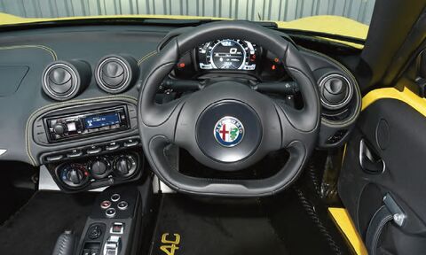 سوپراسپرت «آلفارومئو» چه در چنته دارد؟ سوپراسپرت «آلفارومئو» چه در چنته دارد؟