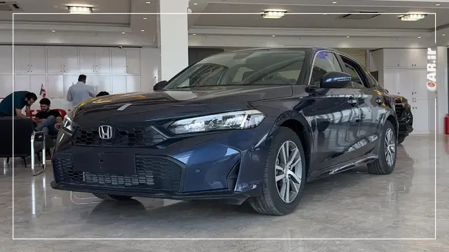 هوندا سیویک در مقابل مزدا 3! رقبای قدیمی با نسلهای جدید هوندا سیویک (13).webp