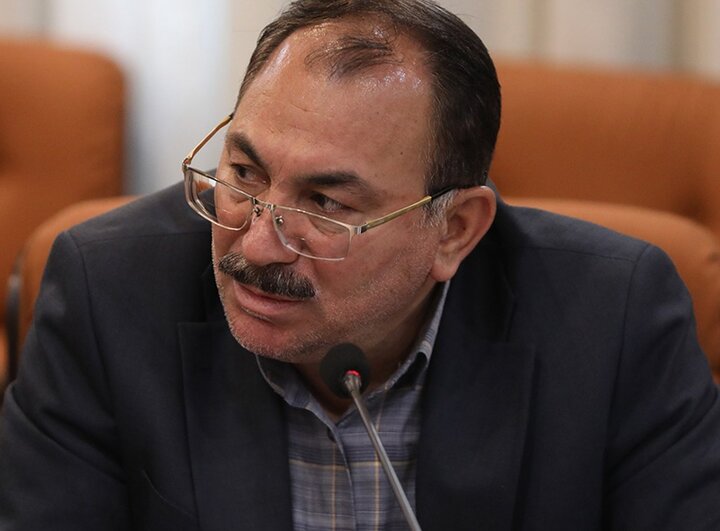 پاکمهر: ارز دارو و تجهیزات باید ۲۸ هزار و ۵۰۰ تومان باقی بماند پاکمهر: ارز دارو و تجهیزات باید ۲۸ هزار و ۵۰۰ تومان باقی بماند