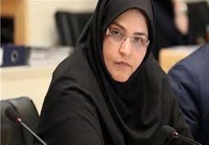 تداوم تولید در شرایط جنگی؛ کارگران کنار مردم ایستادهاند تداوم تولید در شرایط جنگی؛ کارگران کنار مردم ایستادهاند