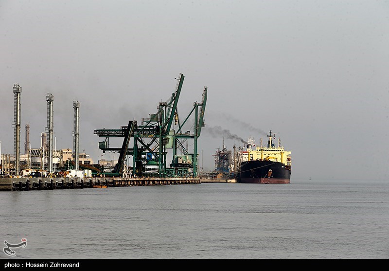 ذخیره 5 میلیون تنی کالای اساسی در بنادر؛ مسیر تأمین کشور مسدود نمیشود ذخیره 5 میلیون تنی کالای اساسی در بنادر؛ مسیر تأمین کشور مسدود نمیشود