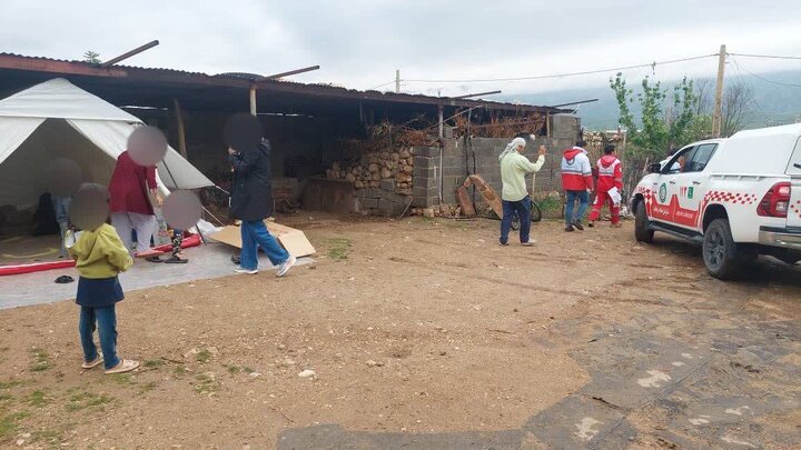 آخرین وضعیت امدادرسانی در مناطق سیل زده ایلام آخرین وضعیت امدادرسانی در مناطق سیل زده ایلام