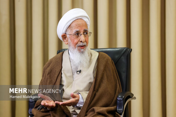 آیت الله جوادی آملی:حقیقت محور مقاومت ایستادگی در برابر ظلم است آیت الله جوادی آملی:حقیقت محور مقاومت ایستادگی در برابر ظلم است