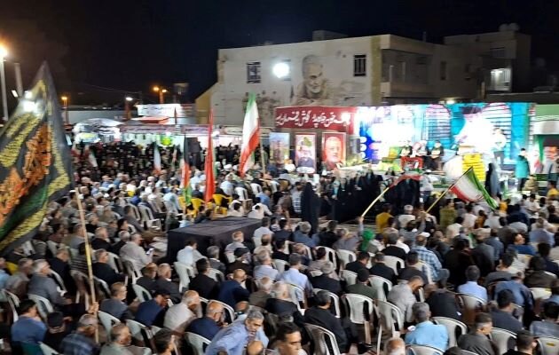 اجتماع باشکوه مردم گناوه با حضور خادمان رضوی اجتماع باشکوه مردم گناوه با حضور خادمان رضوی