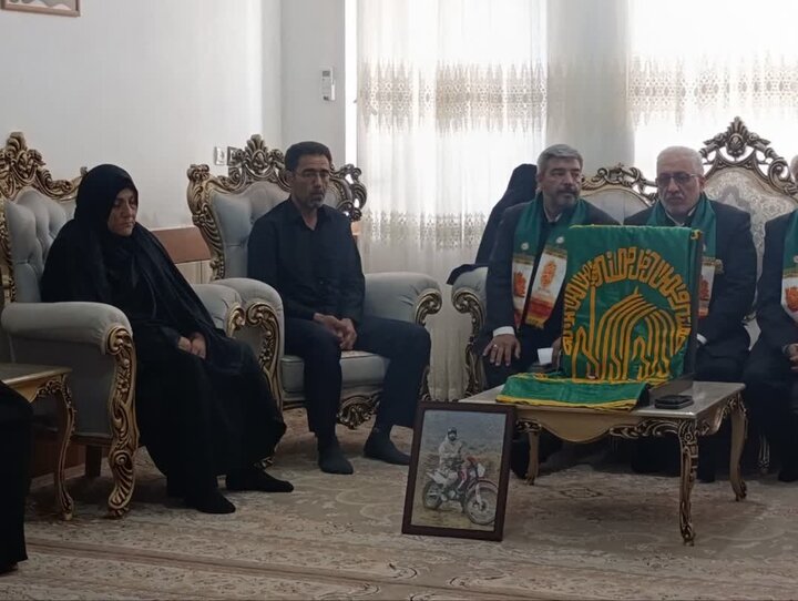 الشتر و نورآباد «زیر سایه خورشید» الشتر و نورآباد زیر سایه خورشید