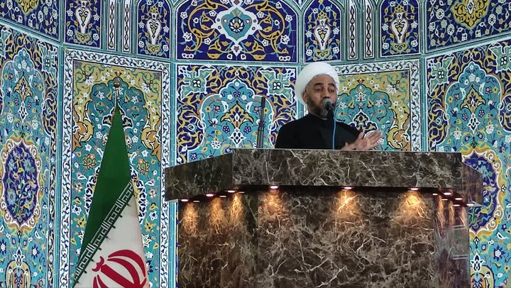 امام جمعه بم: دشمنشناسی از مهمترین الزامات جامعه متقین است امام جمعه بم: دشمنشناسی از مهمترین الزامات جامعه متقین است