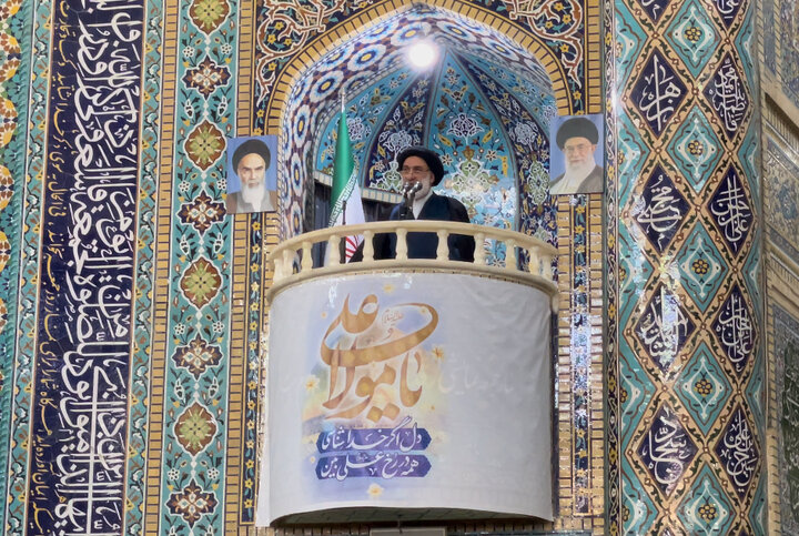 امام جمعه شهرکرد: دشمن به دنبال تفرقه بین مردم و مسئولان است امام جمعه شهرکرد: دشمن به دنبال تفرقه بین مردم و مسئولان است