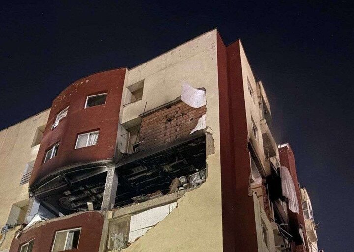 انفجار گاز در خانه اجارهای سمنان؛ آتشنشانی: تلفات جانی نداشتیم انفجار گاز در خانه اجارهای سمنان؛ آتشنشانی: تلفات جانی نداشتیم