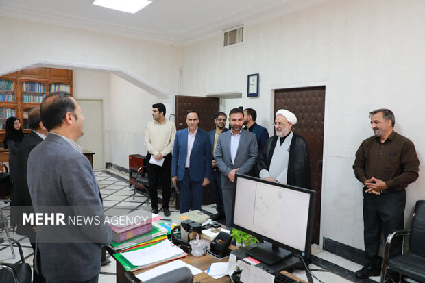 اولویت دادگستری سمنان اعلام شد: «صلح و سازش» به جای «حکم و مجازات» اولویت دادگستری سمنان اعلام شد: «صلح و سازش» به جای «حکم و مجازات»