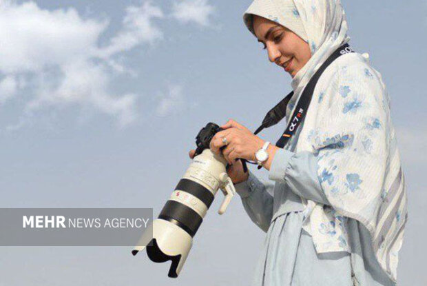 ایستادن در آتش؛ روایت عکاس شجاعی که ماند تاانفجارهای پل B۱را روایت کند ایستادن در آتش؛ روایت عکاس شجاعی که ماند تاانفجارهای پل B۱را روایت کند