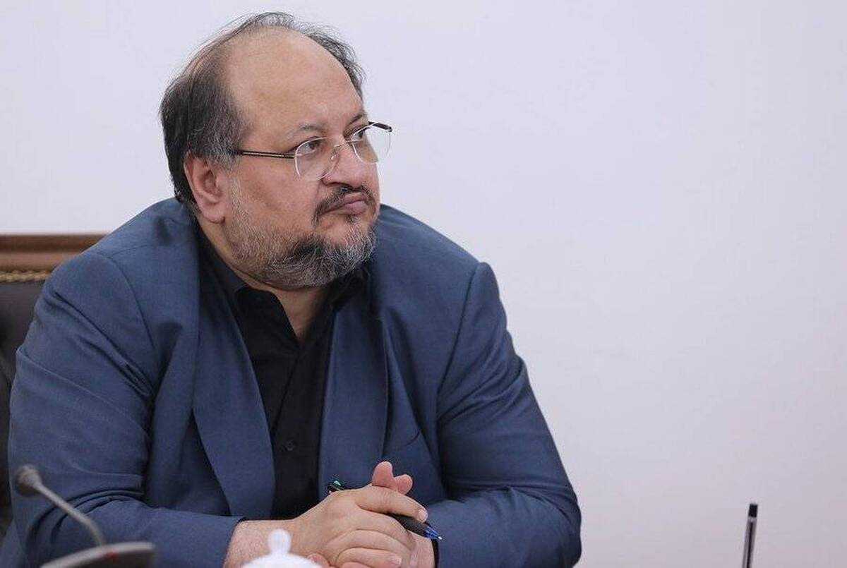 این پیام، رسمی نیست! دلنوشته محمد شریعتمداری خطاب به همکاران برای آغاز دوران بازسازی و نوسازی این پیام، رسمی نیست! دلنوشته محمد شریعتمداری خطاب به همکاران برای آغاز دوران بازسازی و نوسازی