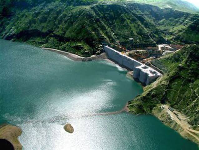 بهار پر بارش در گچساران؛ از پر شدن مخزن سدها تا تولید برق بهار پر بارش در گچساران؛ از پر شدن مخزن سدها تا تولید برق