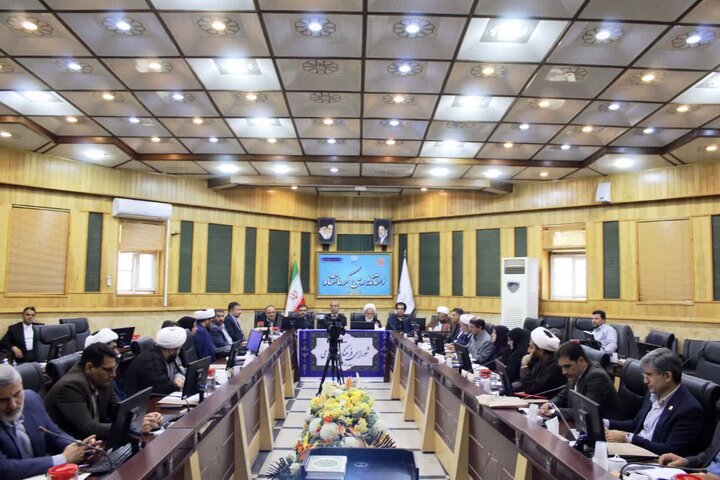 تأکید استاندار کرمانشاه بر تقویت نقش فرهنگی مساجد تأکید استاندار کرمانشاه بر تقویت نقش فرهنگی مساجد