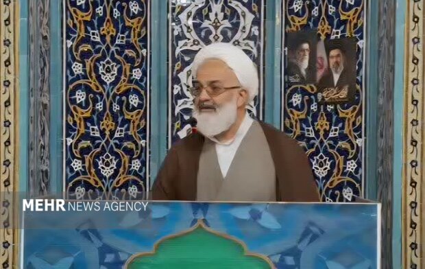 ترامپ به دنبال چنددستگی؛ امام جمعه آرادان: ما یک ملتیم و یک هدف داریم ترامپ به دنبال چنددستگی؛ امام جمعه آرادان: ما یک ملتیم و یک هدف داریم