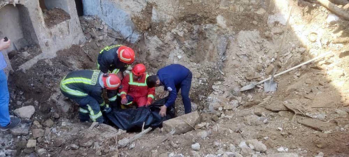 جزئیات حادثه مرگبار در ساوه/ یک نفر بر اثر ریزش آوار جان باخت جزئیات حادثه مرگبار در ساوه/ یک نفر بر اثر ریزش آوار جان باخت