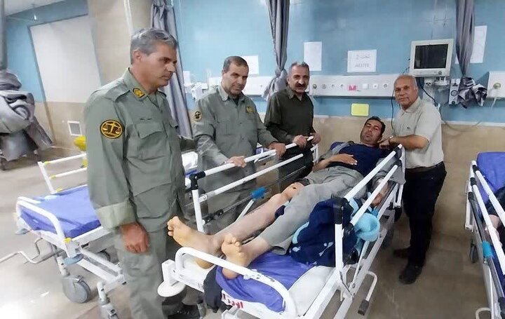 حال عمومی محیط بانان حادثه حمله یک قلاده خرس مساعد است حال عمومی محیط بانان حادثه حمله یک قلاده خرس مساعد است