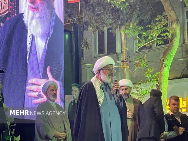 حجتالاسلام شیرازی: حضور پرشور ملت ایران کمر دشمن را شکست حجتالاسلام شیرازی: حضور پرشور ملت ایران کمر دشمن را شکست