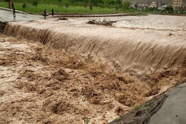 خسارت سیلاب به ۲۵ خانوار در آبدانان؛ ۳ پل تخریب شد خسارت سیلاب به ۲۵ خانوار در آبدانان؛ ۳ پل تخریب شد