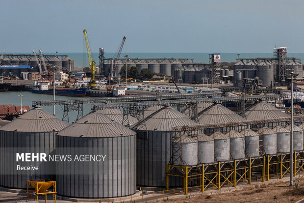 رئیس کارگروه راهاندازی و توسعه مناطق آزاد جدید منصوب شد رئیس کارگروه راهاندازی و توسعه مناطق آزاد جدید منصوب شد