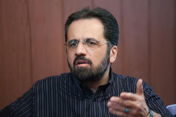 روایتی از ۵۰ شب ایستادگی؛ طنین «بزن که خوب میزنی» از تهران تا فرانسه روایتی از ۵۰ شب ایستادگی؛ طنین «بزن که خوب میزنی» از تهران تا فرانسه