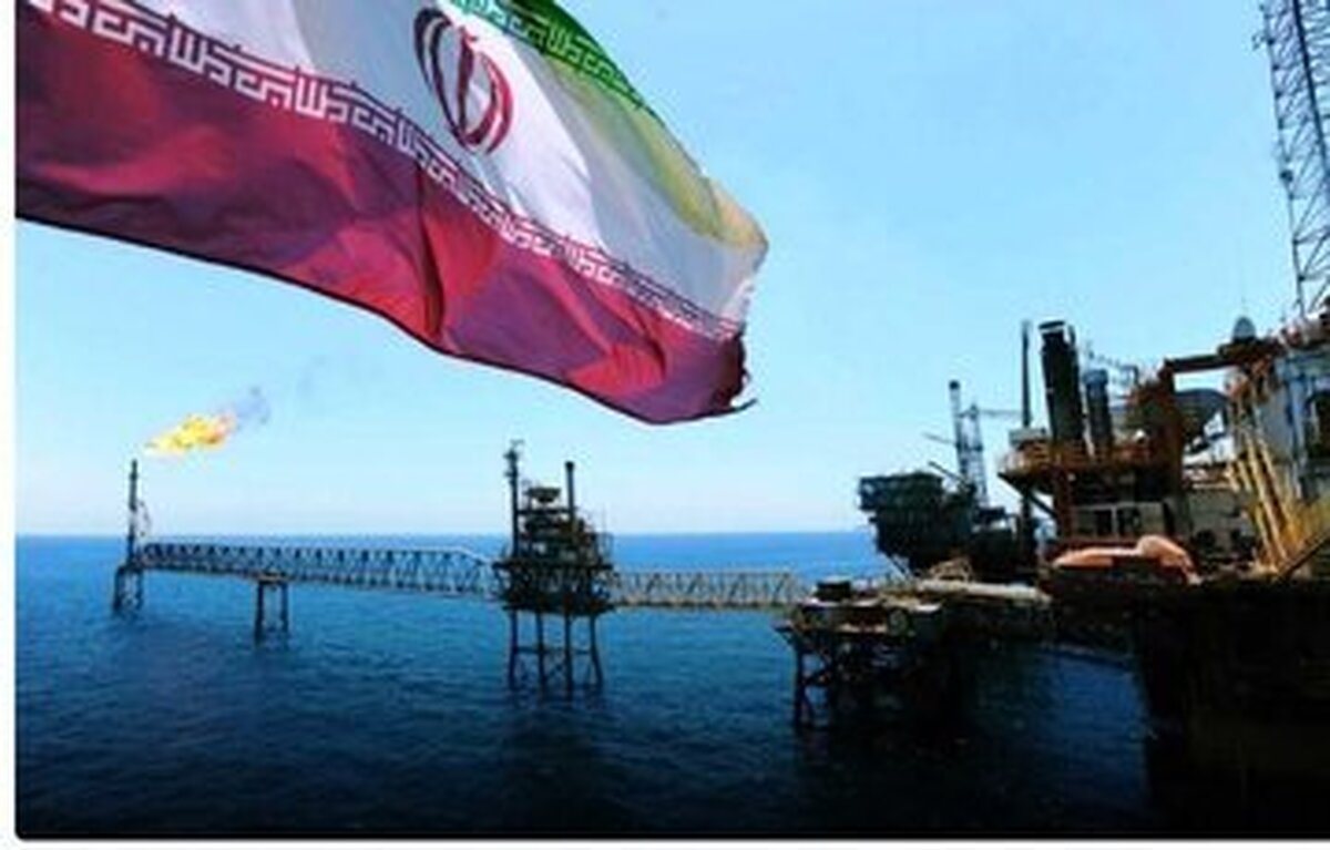 رویترز: ایران میتواند تا ۲ ماه بدون صادرات نفت به تولید ادامه دهد رویترز: ایران میتواند تا ۲ ماه بدون صادرات نفت به تولید ادامه دهد