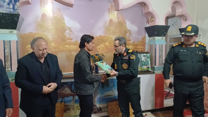 سردار تقوی: شهادت موجب عزت و سربلندی انسان، خانواده و وطن است سردار تقوی: شهادت موجب عزت و سربلندی انسان، خانواده و وطن است