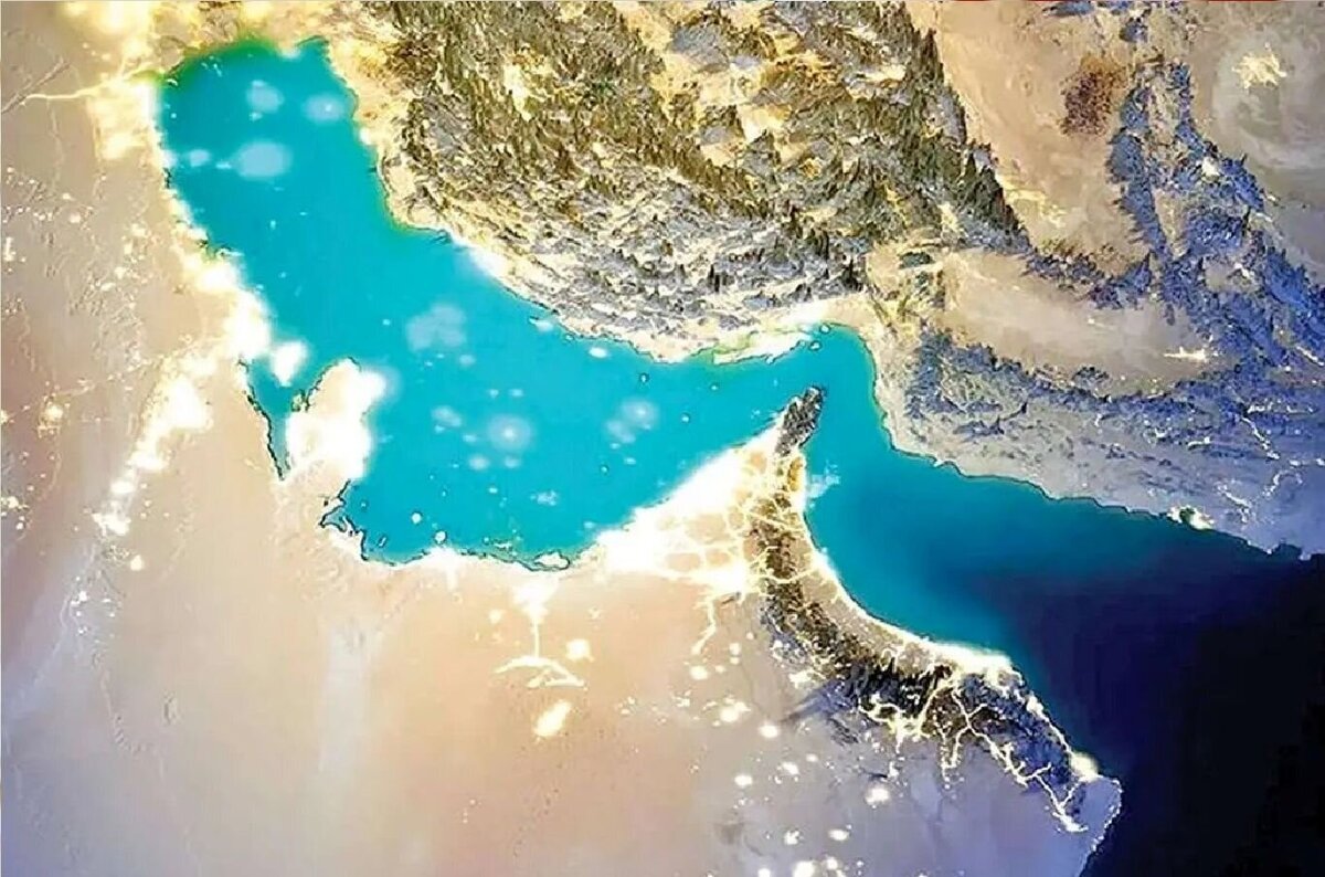 شرط ایران برای عبور کشتیهای امارات و عربستان از تنگه هرمز شرط ایران برای عبور کشتیهای امارات و عربستان از تنگه هرمز