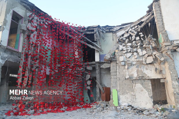 شهدای مدرسه شجره میناب سند رسوایی آمریکا؛ دانش آموزانی ایستاده در بهشت شهدای مدرسه شجره میناب سند رسوایی آمریکا؛ دانش آموزانی ایستاده در بهشت