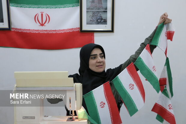 فراخوان شرکت در نمایشگاه «ایران عزیز» تمدید شد فراخوان شرکت در نمایشگاه «ایران عزیز» تمدید شد