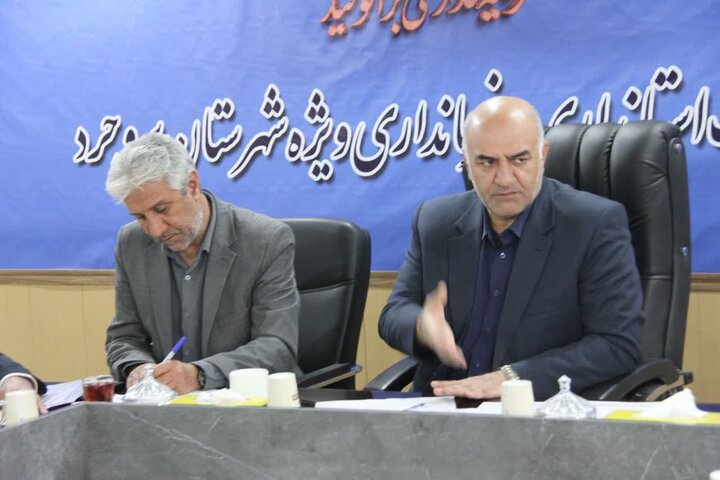 فرماندار ویژه بروجرد: تسریع در بازسازی واحدهای خسارتدیده از جنگ رمضان فرماندار ویژه بروجرد: تسریع در بازسازی واحدهای خسارتدیده از جنگ رمضان