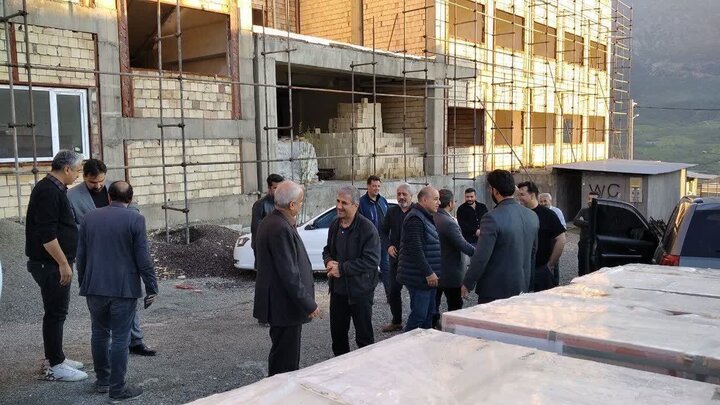 لزوم تسریع پروژههای راهسازی و تأمین زمین نهضت ملی مسکن در مریوان لزوم تسریع پروژههای راهسازی و تأمین زمین نهضت ملی مسکن در مریوان