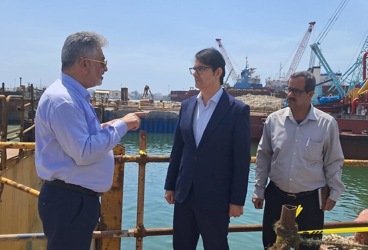 مدیرکل صمت بوشهر: واحدهای صنعتی آسیب دیده از جنگ حمایت می شوند مدیرکل صمت بوشهر: واحدهای صنعتی آسیب دیده از جنگ حمایت می شوند