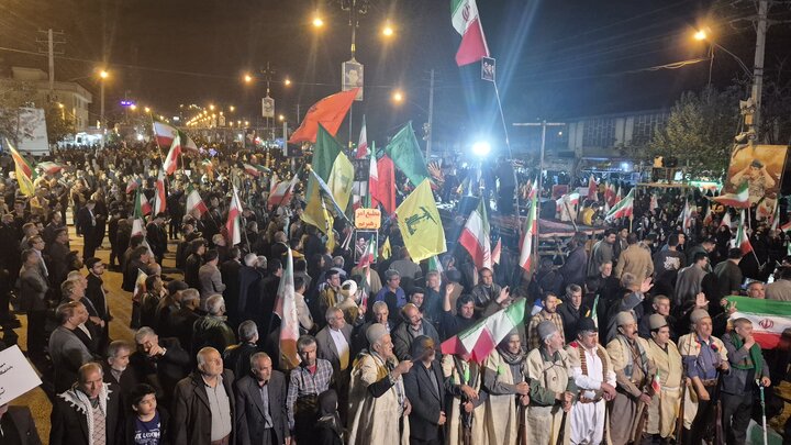 مردم یاسوج تاریخساز شدند؛ رهبر انقلاب همواره در کنار مستضعفان است مردم یاسوج تاریخساز شدند؛ رهبر انقلاب همواره در کنار مستضعفان است