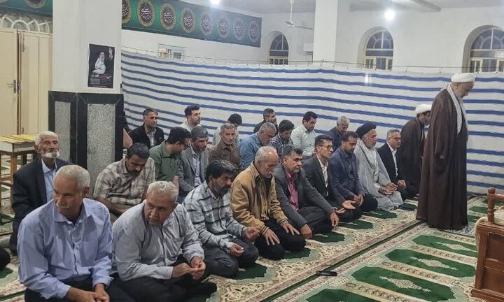 مصلح: حضور مردم در صحنه عاملی بازدارنده در برابر تهدیدات دشمنان است مصلح: حضور مردم در صحنه عاملی بازدارنده در برابر تهدیدات دشمنان است