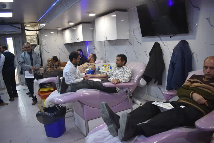 میرزاده: همشهریان با اهدای خون بهار را به بیماران هدیه دهند میرزاده: همشهریان با اهدای خون بهار را به بیماران هدیه دهند