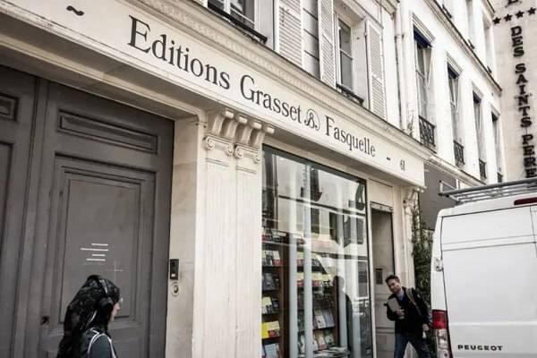 نشر «گراسه» فرانسه در برزخ/ خروج نویسندگان در اعتراض به راست افراطی نشر «گراسه» فرانسه در برزخ/ خروج نویسندگان در اعتراض به راست افراطی