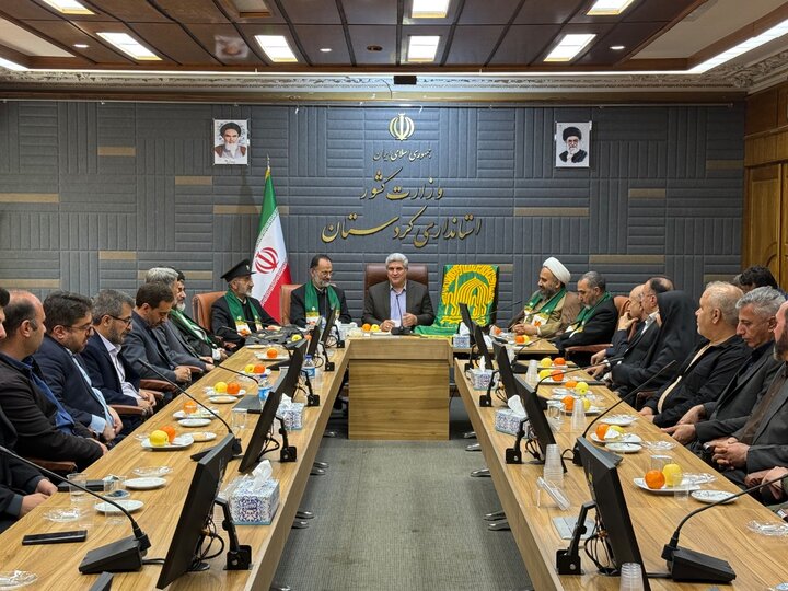 ورمقانی: حضور خادمان حرم رضوی در کردستان زمینهساز وحدت و انسجام است ورمقانی: حضور خادمان حرم رضوی در کردستان زمینهساز وحدت و انسجام است