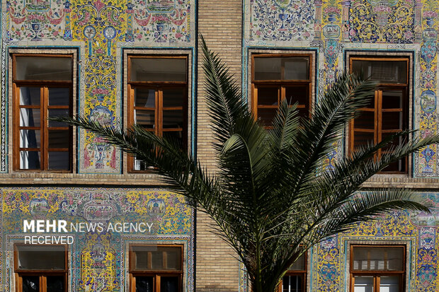 پایان عملیات حفاظت اضطراری تزئینات ایوان تخت مرمر کاخ گلستان پایان عملیات حفاظت اضطراری تزئینات ایوان تخت مرمر کاخ گلستان