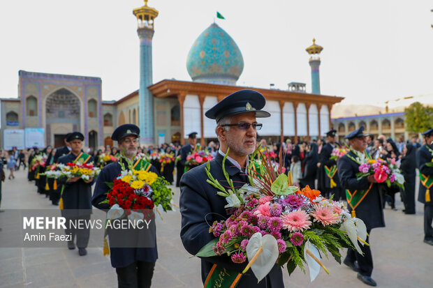 پیام مدیرکل تبلیغات اسلامی فارس به مناسبت بزرگداشت حضرت شاهچراغ(ع) پیام مدیرکل تبلیغات اسلامی فارس به مناسبت بزرگداشت حضرت شاهچراغ(ع)
