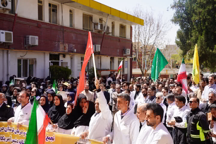 کادر درمان «جزیره خارک» تا روزهای پایانی جنگ میدان را ترک نکردند کادر درمان «جزیره خارک» تا روزهای پایانی جنگ میدان را ترک نکردند