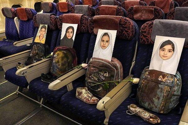 گرامیداشت دهه کرامت و ادای احترام به مقام دختران شهید میناب گرامیداشت دهه کرامت و ادای احترام به مقام دختران شهید میناب