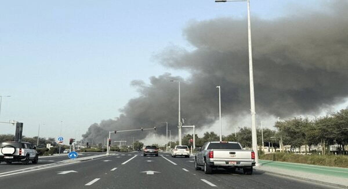 ۳۰ درصد پتروشیمی امارات دود شد/ جزئیات انفجار بروج منتشر شد ۳۰ درصد پتروشیمی امارات دود شد/ جزئیات انفجار بروج منتشر شد