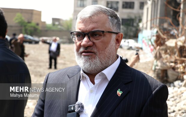 ۴۵ هزار واحد مسکونی در تهران آسیب دیده است/دشمن به قوانین پایبند نیست ۴۵ هزار واحد مسکونی در تهران آسیب دیده است/دشمن به قوانین پایبند نیست