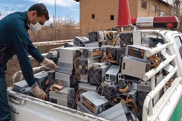 ۹ دستگاه ماینر در شهرستان هویزه کشف شد ۹ دستگاه ماینر در شهرستان هویزه کشف شد