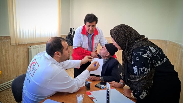 ارائه خدمات رایگان سلامت در مناطق دورافتاده کشور ارائه خدمات رایگان سلامت در مناطق دورافتاده کشور