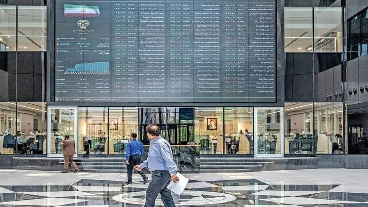 بازگشت بورس پس از ۸۰ روز / فلزات و بانکها سبز شدند، خودرو عقب نشست بازگشت بورس پس از ۸۰ روز / فلزات و بانکها سبز شدند، خودرو عقب نشست
