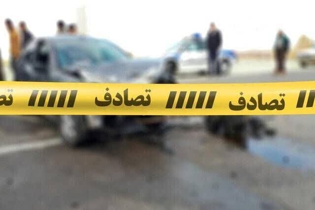 تصادف ٢ دستگاه خودروی سواری ۹ نفر مصدوم برجای گذاشت تصادف ٢ دستگاه خودروی سواری ۹ نفر مصدوم برجای گذاشت